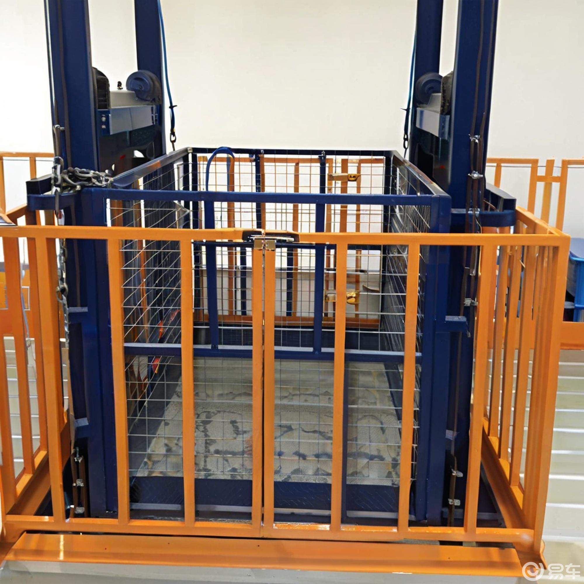 升降货梯承重揭秘：几十吨的巨兽，为何能纹丝不动地‘上轿’？